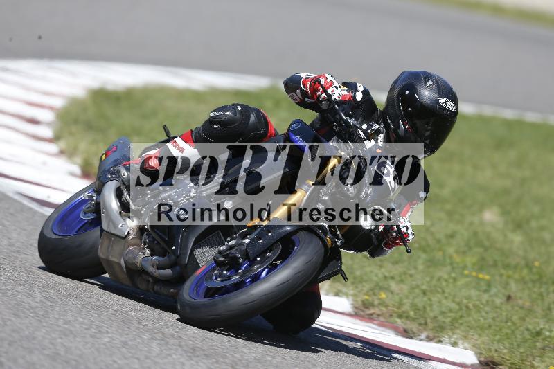 /Archiv-2025/48 25.08.2025 Cornu Master School ADR/rot-rouge/65